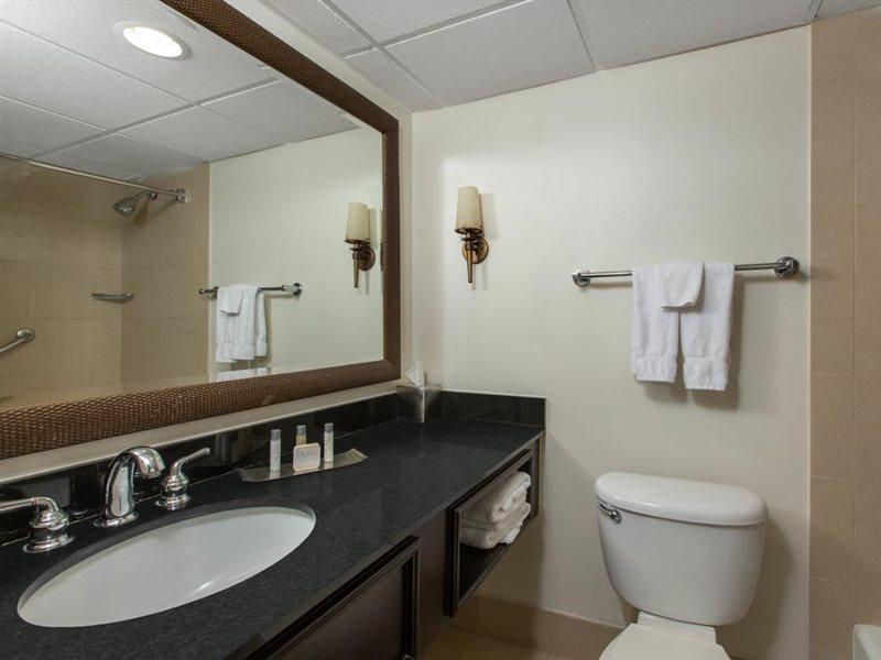 Aksarben Suites Trademark Collection By Wyndham Omaha Buitenkant foto