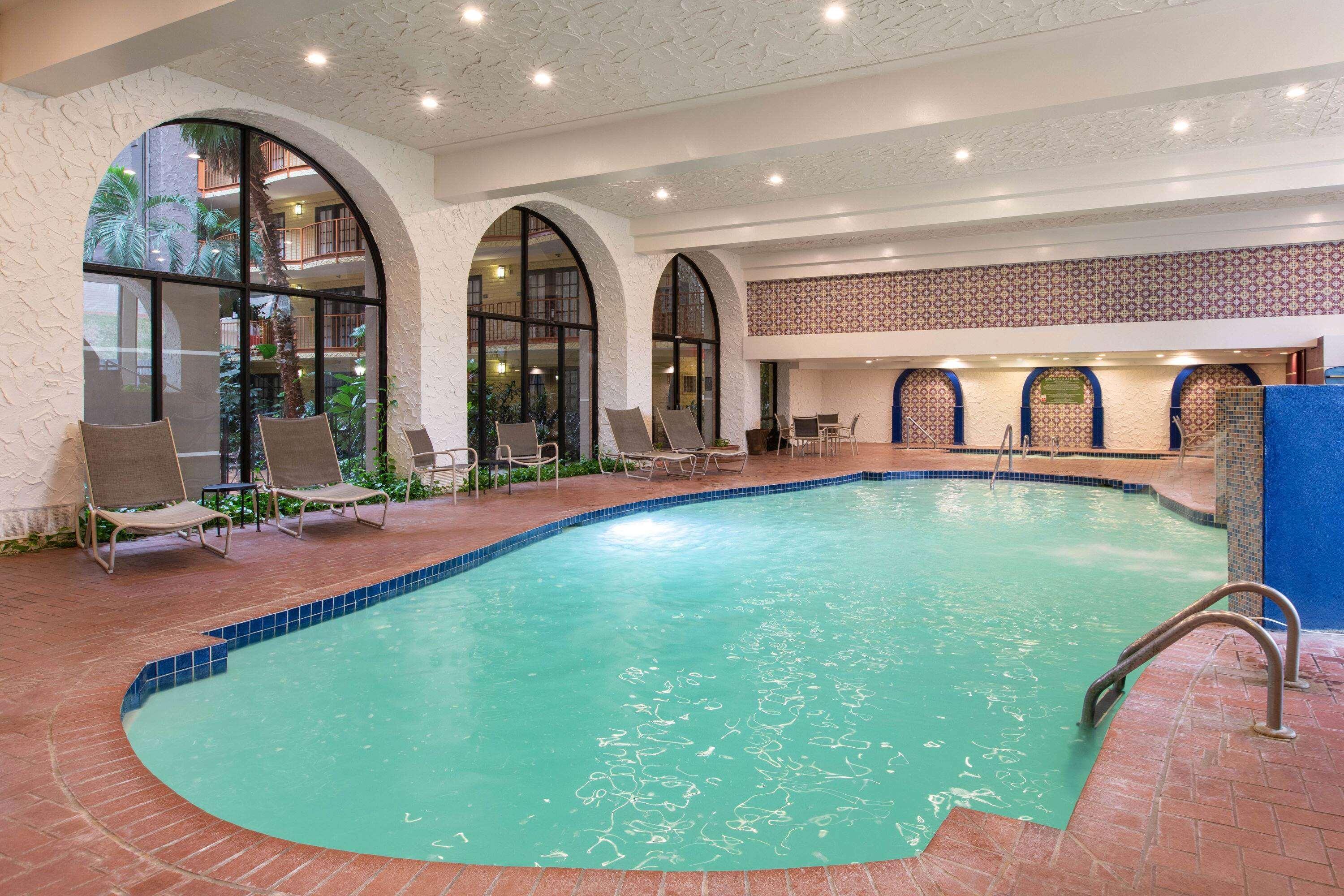 Aksarben Suites Trademark Collection By Wyndham Omaha Buitenkant foto