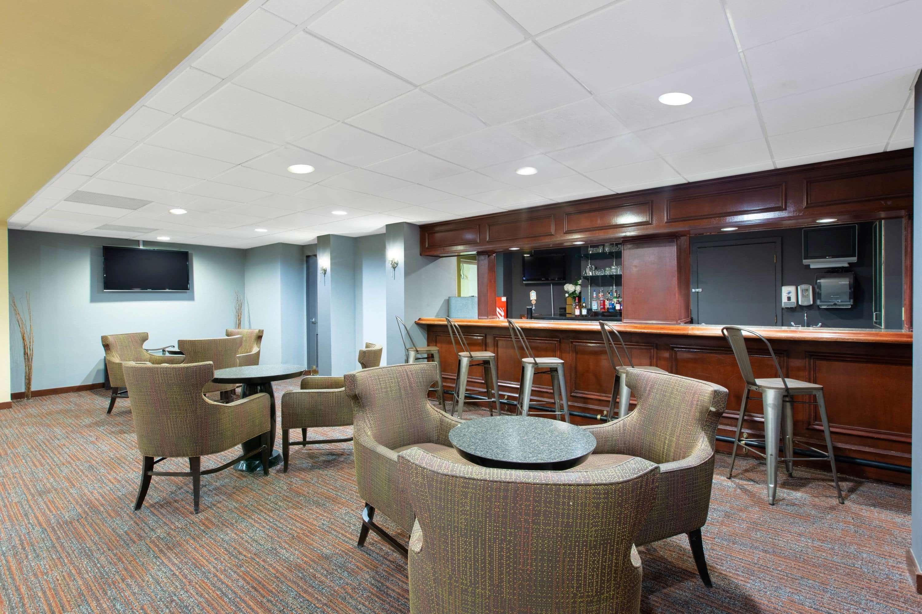 Aksarben Suites Trademark Collection By Wyndham Omaha Buitenkant foto