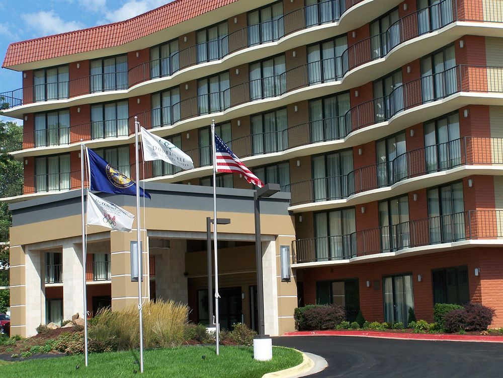 Aksarben Suites Trademark Collection By Wyndham Omaha Buitenkant foto
