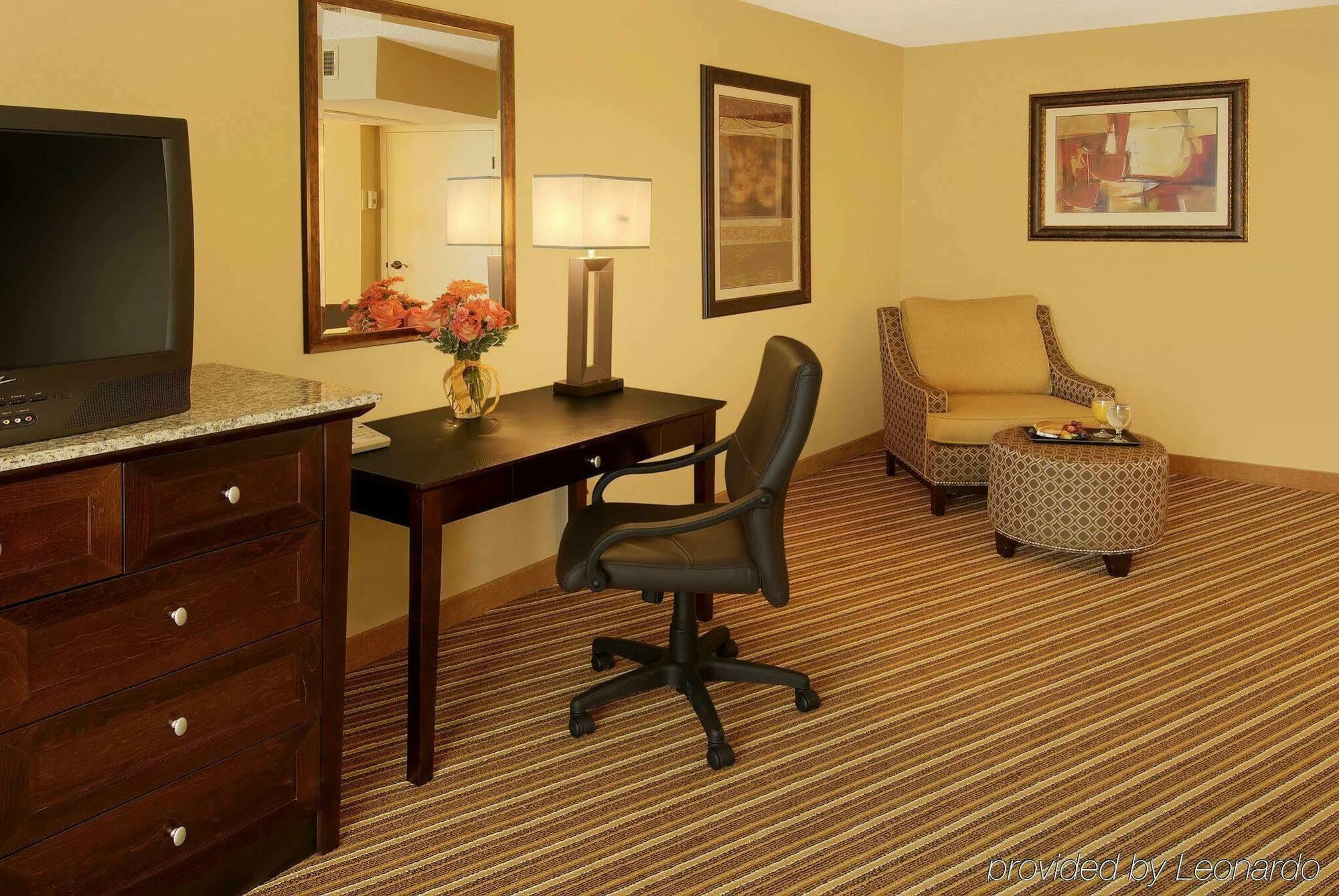 Aksarben Suites Trademark Collection By Wyndham Omaha Kamer foto